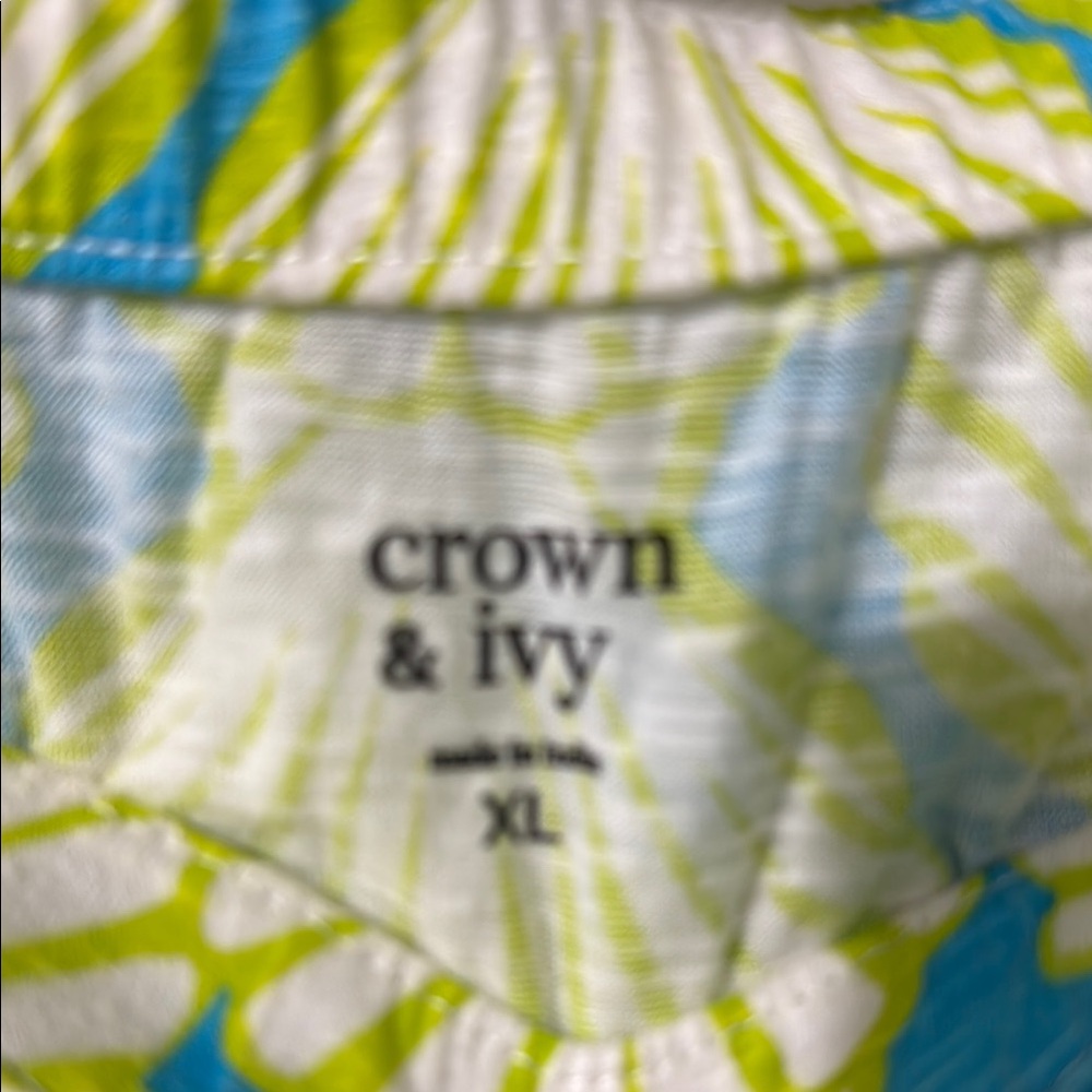 Green and Blue Shell Patterned Women's Top - Picture 3 of 4